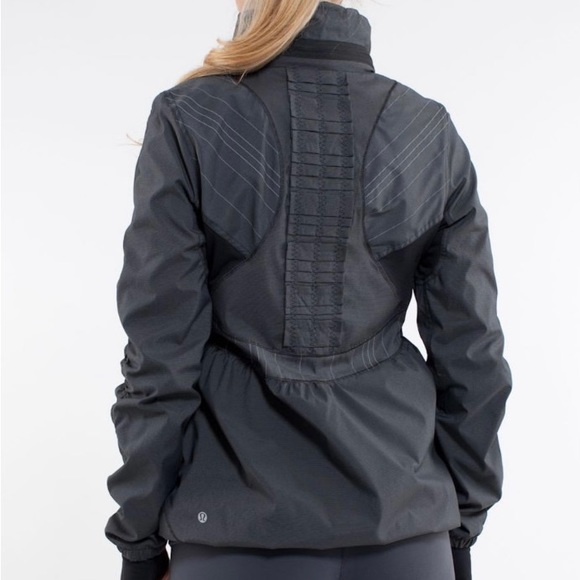 Run:Hustle jacket - Picture 3 of 5
